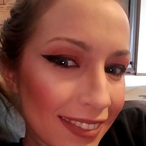 Meet your Posher, Selena